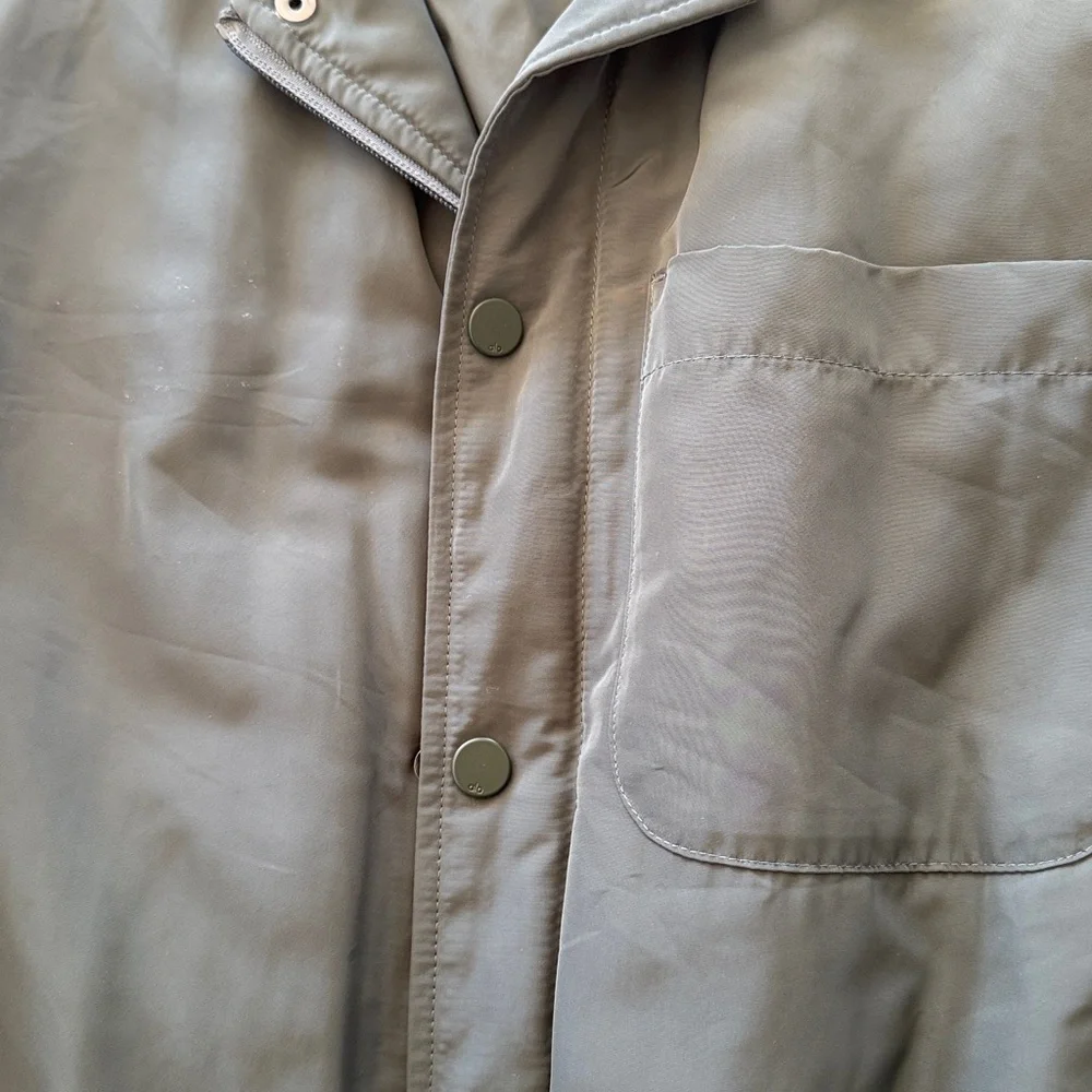 ALO Yoga Dark Olive Green Insulated Jacket